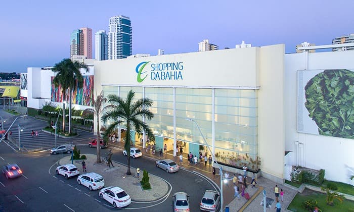Fachada do Shopping da Bahia, o shopping onde fica a loja.